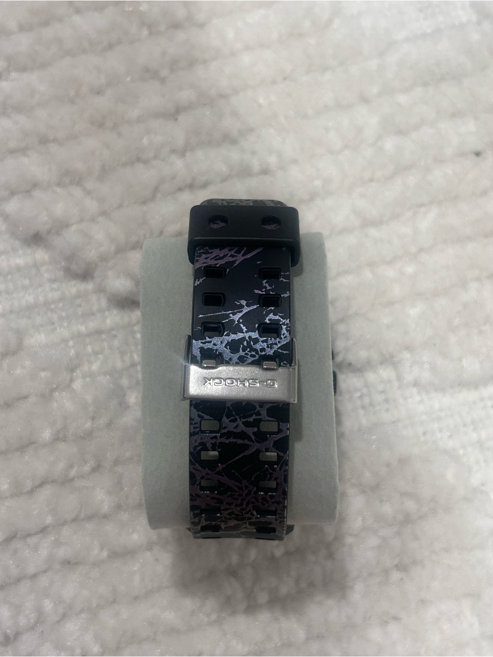 RARE Casio G-Shock Black & Purple Pattern Sport Watch - Picture 2 of 4